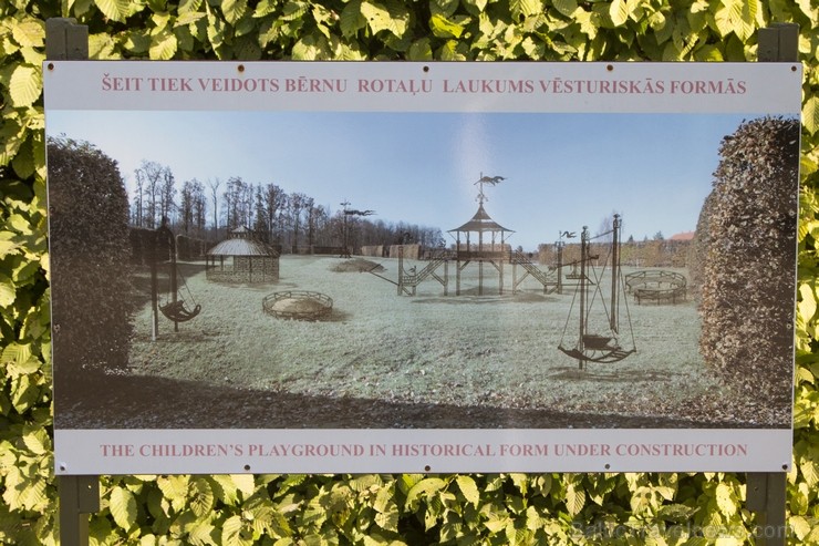 10 ha lielais baroka stila franču dārzs ir ievērojamākais vēsturiskais dārzs Baltijā. Dārzs tika ierīkots paralēli pils būvniecībai no 1736. līdz 1740 10 ha lielais baroka stila franču dārzs ir ievērojamākais vēsturiskais dārzs Baltijā. Dārzs tika ierīkots paralēli pils būvniecībai no 1736. līdz 1740 130480