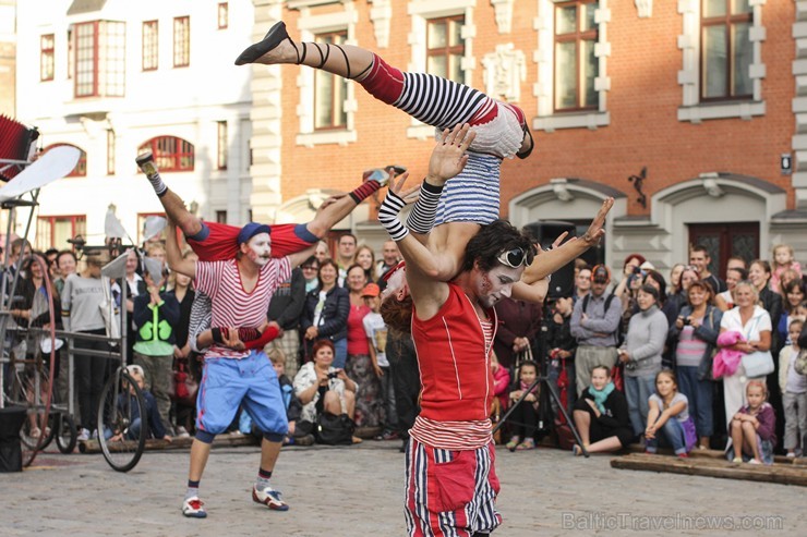 Prāgas ielu teātru izrādes ir Prāgas dāvinājums «Rīgas svētkiem 2014» Prāgas ielu teātru izrādes ir Prāgas dāvinājums «Rīgas svētkiem 2014» 131338
