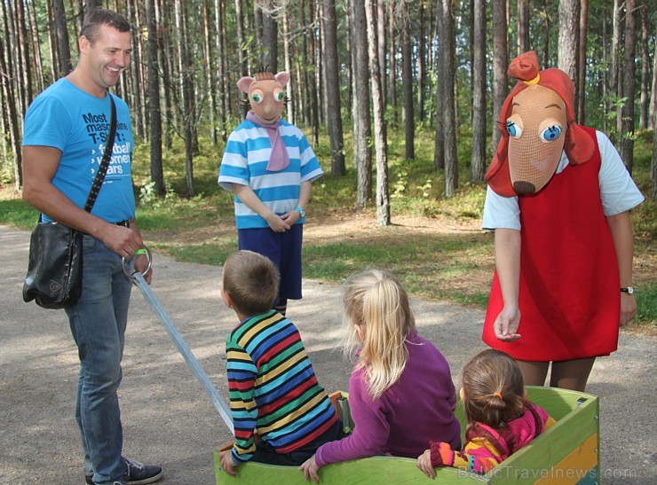 Baltijas lielākais tematiskais parks visai ģimenei «Lotes zeme» atrodas tikai 170 km attālumā no Rīgas - www.lottemaa.ee 131742