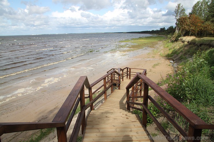 Baltijas lielākais tematiskais parks visai ģimenei «Lotes zeme» atrodas tikai 170 km attālumā no Rīgas - www.lottemaa.ee 131813