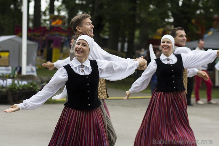 Carnikavā aizvadīti tradicionālie Nēģu svētki 131844