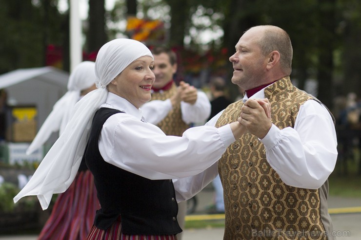 Carnikavā aizvadīti tradicionālie Nēģu svētki 131845