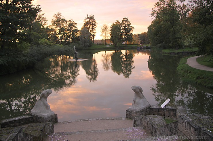 Travelnews.lv apciemo Latvijas karoga dzimteni - Cēsis - www.tourism.cesis.lv Travelnews.lv apciemo Latvijas karoga dzimteni - Cēsis - www.tourism.cesis.lv 132494