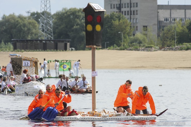 Jelgavā norisinājusies XII BALTAIS Piena paku laivu regate Jelgavā norisinājusies XII BALTAIS Piena paku laivu regate 132832