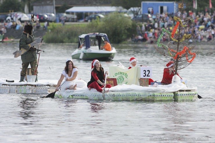Jelgavā norisinājusies XII BALTAIS Piena paku laivu regate Jelgavā norisinājusies XII BALTAIS Piena paku laivu regate 132848