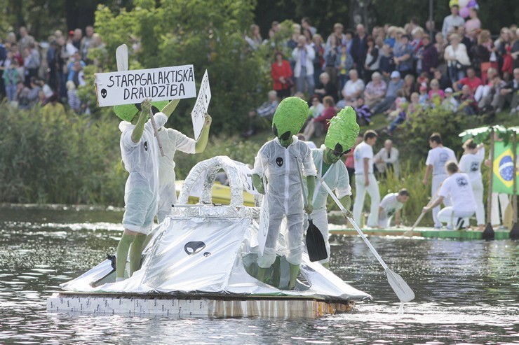 Jelgavā norisinājusies XII BALTAIS Piena paku laivu regate Jelgavā norisinājusies XII BALTAIS Piena paku laivu regate 132850