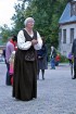 Tērpušies pagājušo gadsimtu drēbēs, cēsinieki priecēja pilsētas iedzīvotājus un viesus ar dejām un ekskursijām vecpilsētā. 19