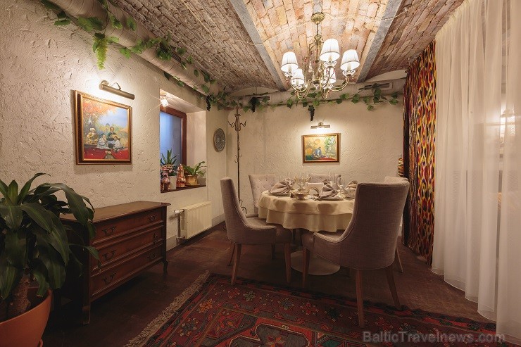 2014. gada rudenī Rīgā tika atvērts jauns uzbeku nacionālās virtuves restorāns Uzbegims, kur ēdienus gatavo tikai uzbeku pavāri, izmantojot tradicionā 135597