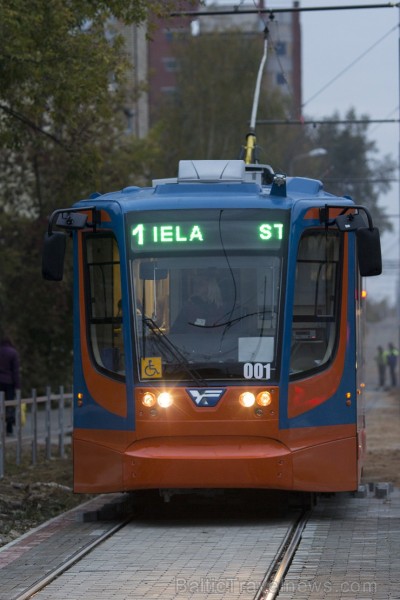 Travelnews.lv Daugavpilī iepazīstas ar jaunajiem tramvajiem Travelnews.lv Daugavpilī iepazīstas ar jaunajiem tramvajiem 135641
