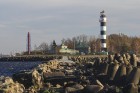Raibu vēsturi piedzīvojusi Daugavgrīvas bāka, kas rāda ceļu Rīgā ienākošajiem kuģiem. 5