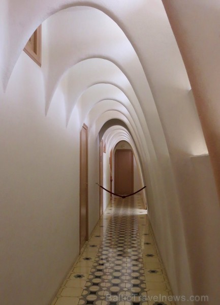 Izjūti arhitekta Antorio Gaudi veidotās Casa Battló mājas neordināru atmosfēru. Vairāk informācijas: www.catalunya.com 144615