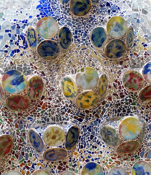 Izjūti arhitekta Antorio Gaudi veidotās Casa Battló mājas neordināru atmosfēru. Vairāk informācijas: www.catalunya.com 144619
