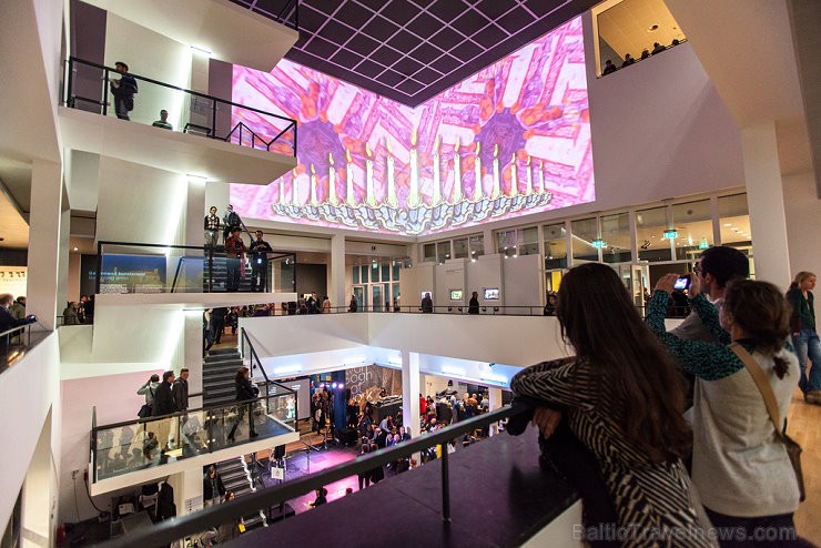 Amsterdamā noteikti ir jāapmeklē slavena mākslinieka Villema van Goga muzejs www.vangoghmuseum.nl 165416