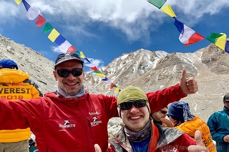 Tūroperatora Alida Tūrs valdes priekšsēdētājs Arno Ter-Saakovs piepildījis savu sapni un sasniedzis pasaules augstāko virsotni Everestu 254647