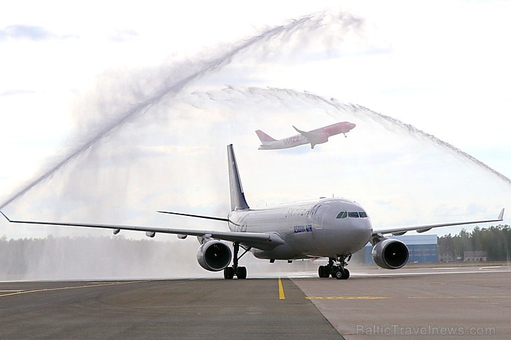 Rīgā 24.05.2019 pirmo reizi ierodas tūristi no Dienvidkorejas ar tiešo «Korean Air» čarterlidojumu 254922