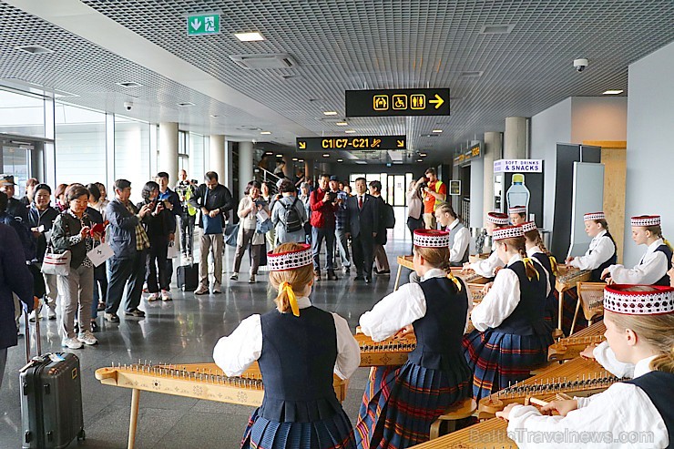 Rīgā 24.05.2019 pirmo reizi ierodas tūristi no Dienvidkorejas ar tiešo «Korean Air» čarterlidojumu 254934