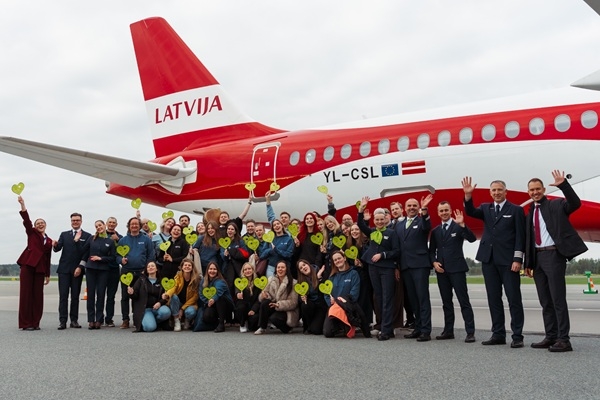 «airBaltic» Celebrates 30 Years with First-Ever In-Flight Choir Performance Streamed via Starlink