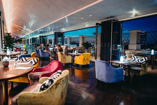 Stage22 Bar & Restaurant Celebrates Exceptional Wine List Recognition