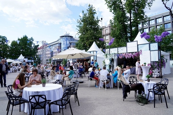 Riga will celebrate its 825th Birthday with a pop-up restaurant «Open a Window to Riga!»