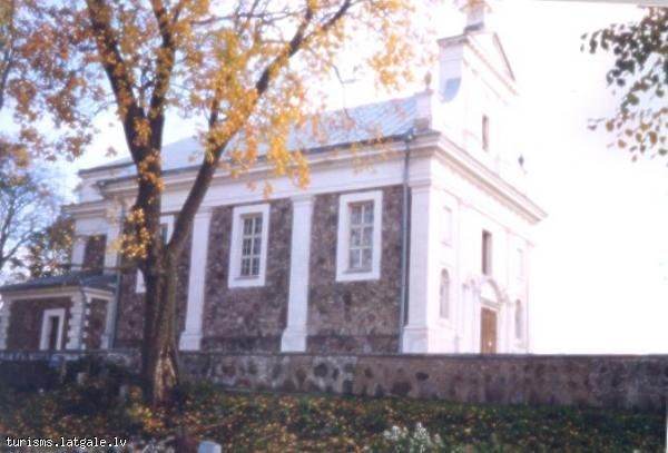 Bukmuizas-Sv-Ludviga-katolu-baznica 