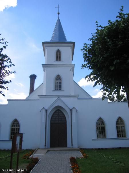 Ilukstes-luteranu-baznica 