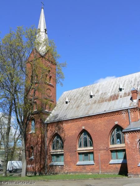 Rezeknes-Svetas-Trisvienibas-Evangeliski-luteriska-baznica 