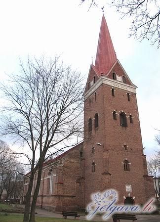 Svetas-Annas-baznica 